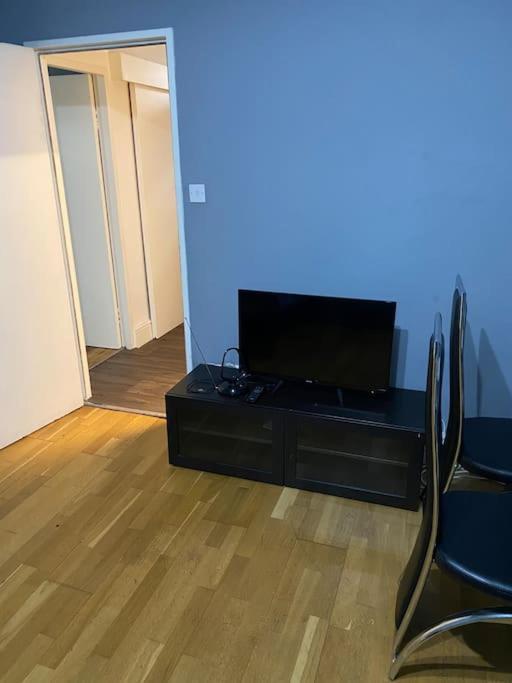 019- Premium Location Bayswater 2 Apartament *
